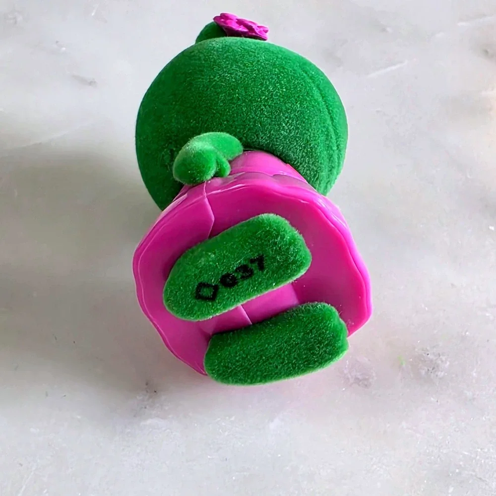 Li'l Woodzeez Bobbleez Battat Green Farley Frog Pink Dress Heart Figure Toy 037